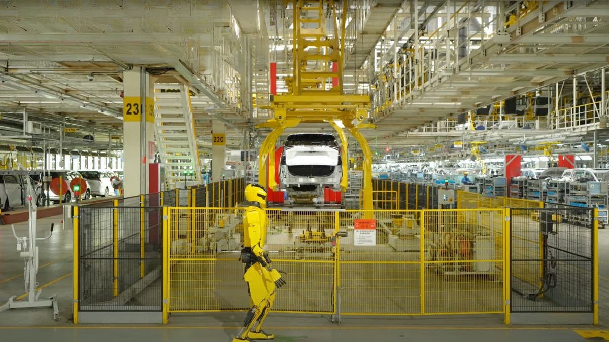 Foreunner K2 "Bumblebee" Humanoid robot at the SAIC-GM automobile plant.