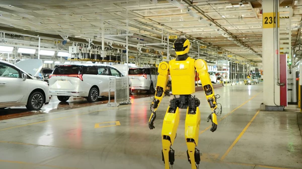 Foreunner K2 "Bumblebee" Humanoid robot at the SAIC-GM automobile plant.